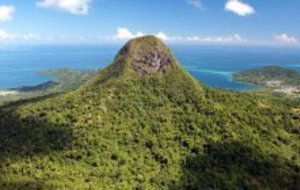 Un Raid à Mayotte avec le CSLG de Vannes au départ
