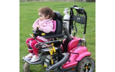 Ensemble autour de Jihane